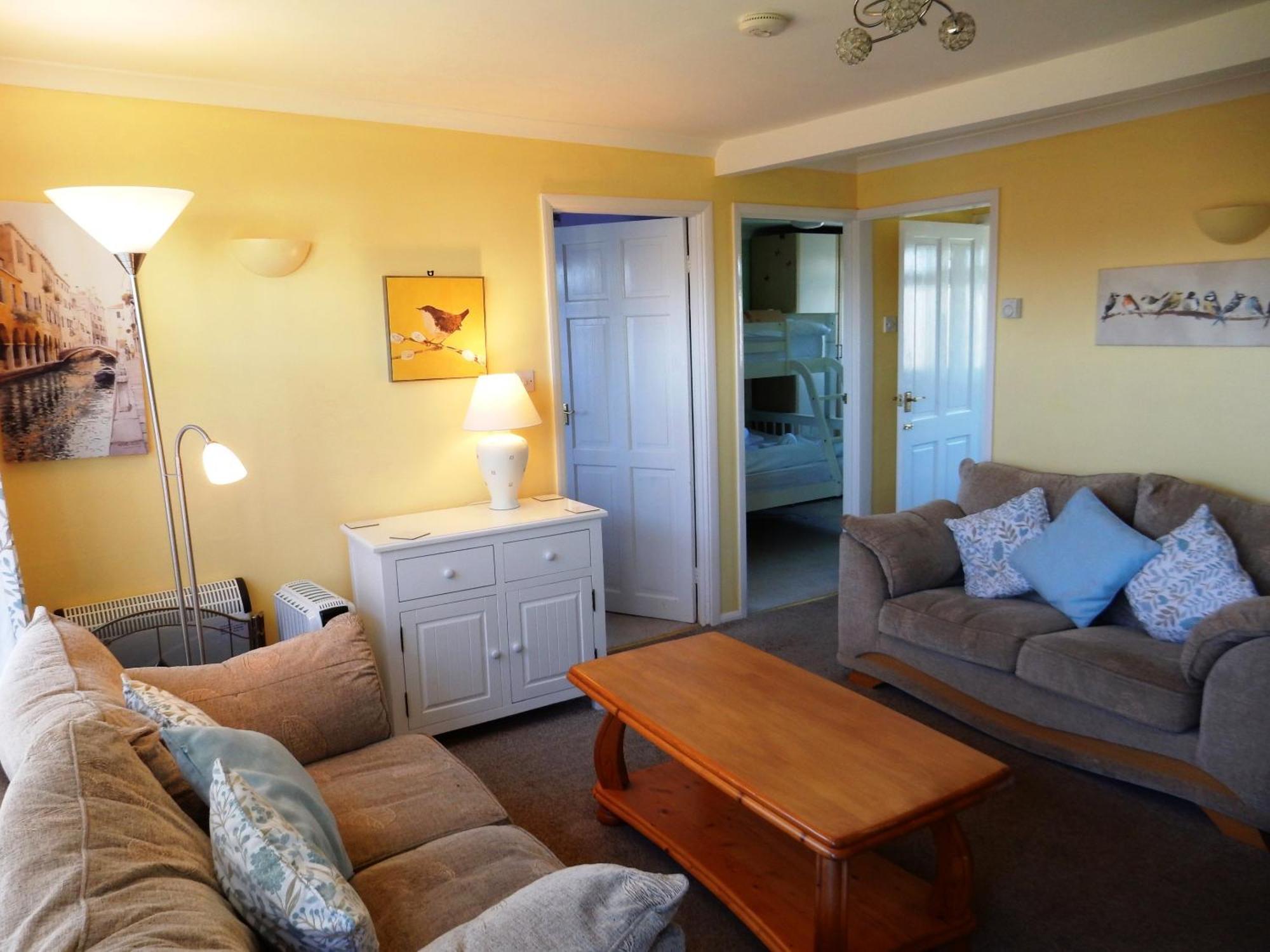 Sheena'S Dartmouth Chalets Экстерьер фото